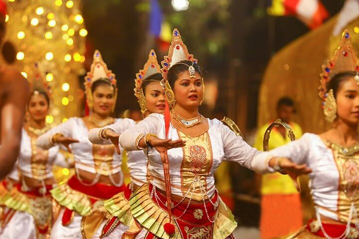 Kandy Esala Perahera - Day 07 (2024-Aug-16) - Photo 1 of 6